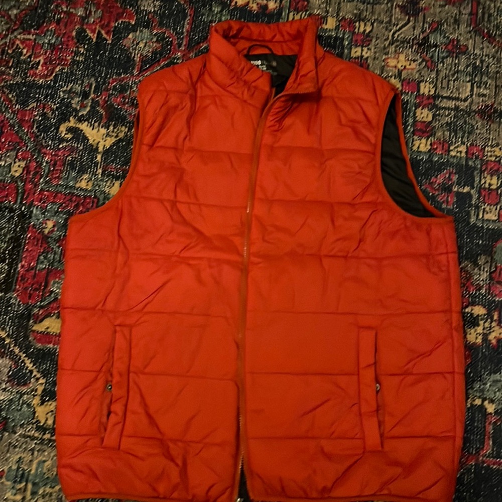 Men’s orange vest